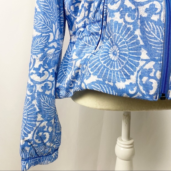 LULULEMON Run Travel To Track Jacket Beachy Floral - Picture 2 of 12